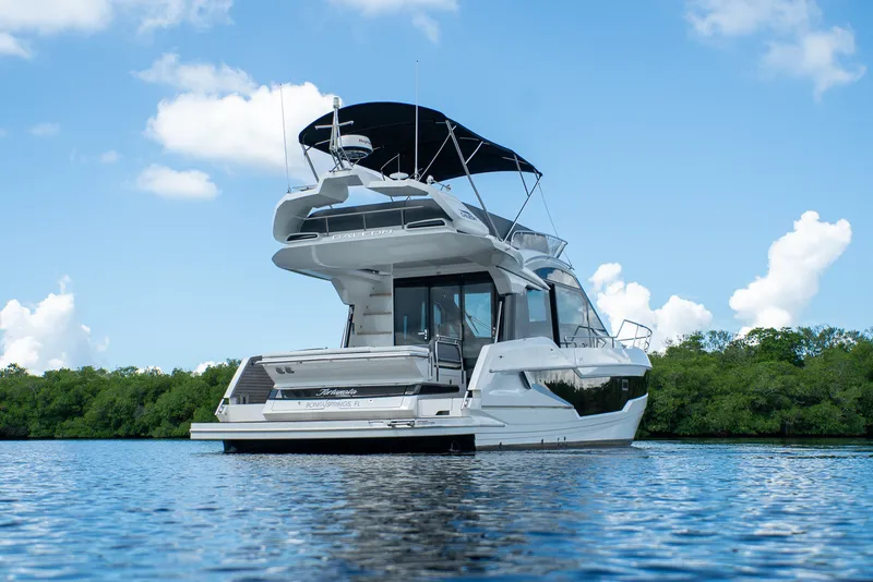 Slide: The Image of Galeon 400 FLY 2022 - 71
