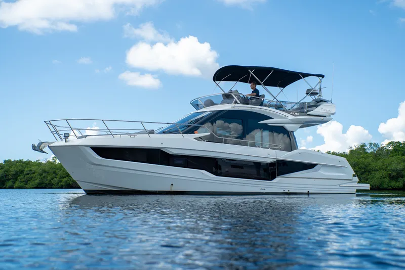 Slide: The Image of Galeon 400 FLY 2022 - 78