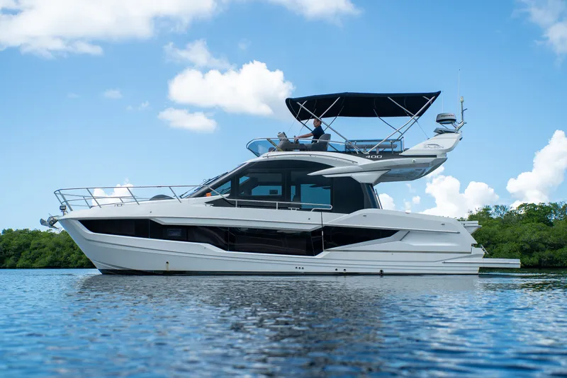 Slide: The Image of Galeon 400 FLY 2022 - 80