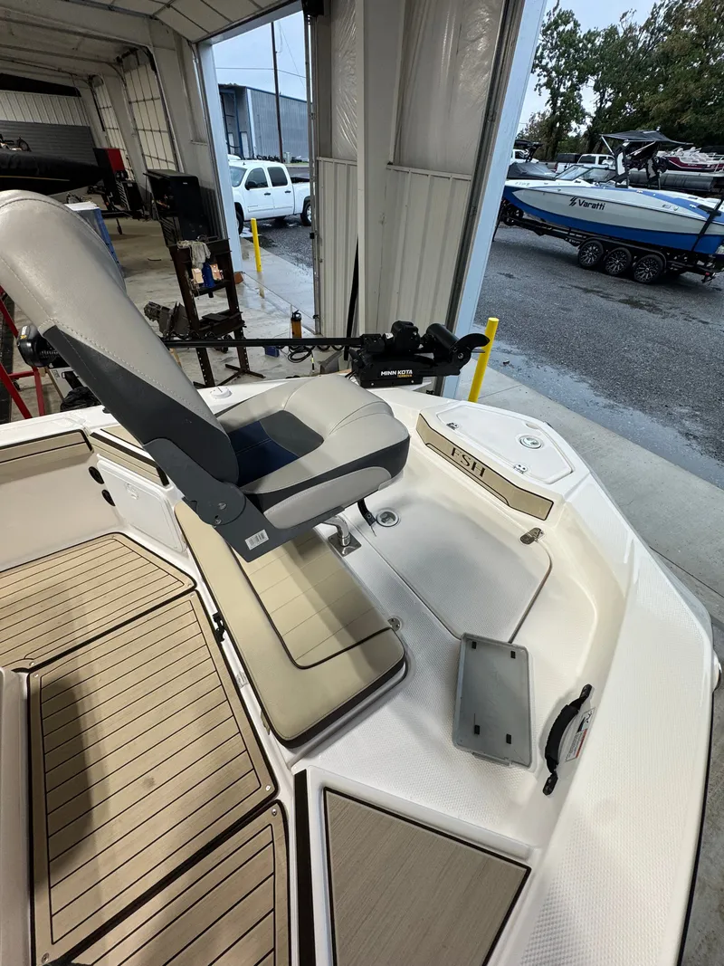 Slide: The Image of Yamaha 195 FSH Sport 2022 - 4