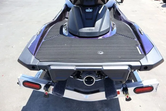 Slide: The Image of Yamaha VX CRUISER HO W/AUDIO-NIGHTSHADE/WHITE 2026 - 9