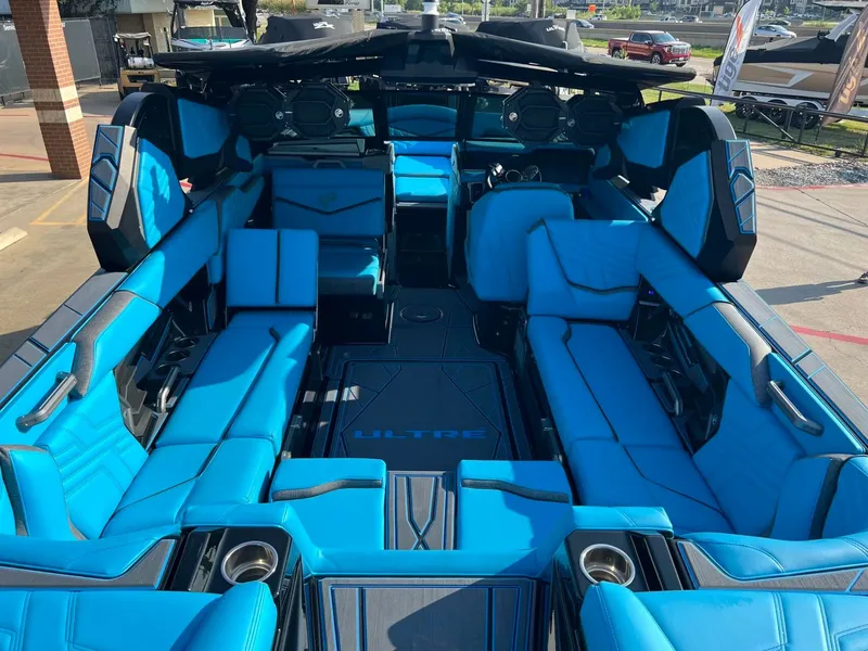 Slide: The Image of Tigé Ultré 25ZX 2026 - 28