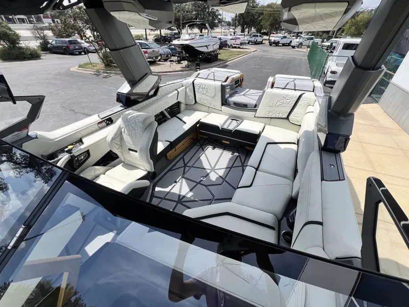 Slide: The Image of Nautique Super Air Nautique G23 Paragon 2026 - 18