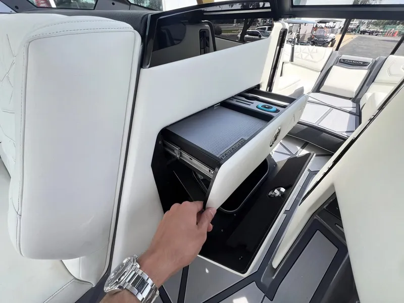 Slide: The Image of Nautique Super Air Nautique G23 Paragon 2026 - 26