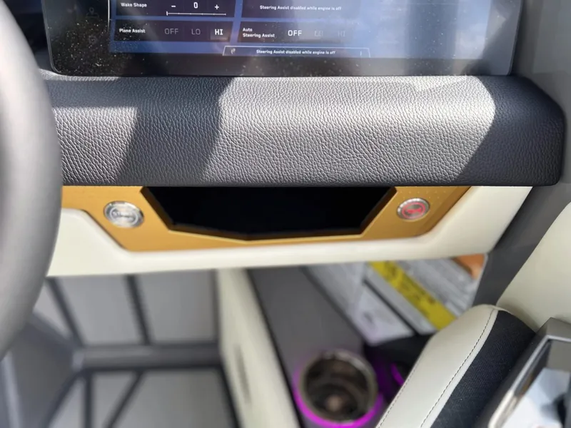 Slide: The Image of Nautique Super Air Nautique G23 Paragon 2026 - 38