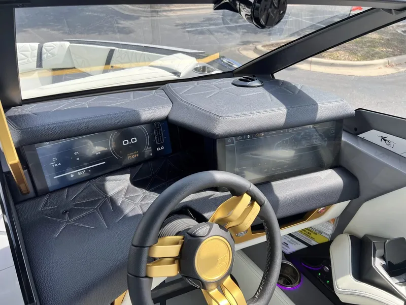 Slide: The Image of Nautique Super Air Nautique G23 Paragon 2026 - 40