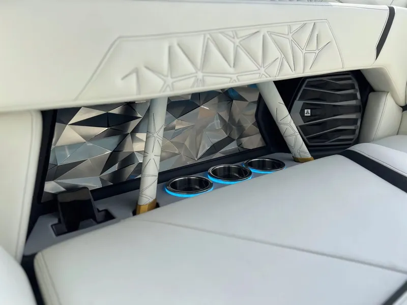 Slide: The Image of Nautique Super Air Nautique G23 Paragon 2026 - 46