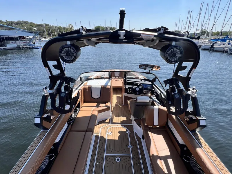 Slide: The Image of Nautique G25 2020 - 11