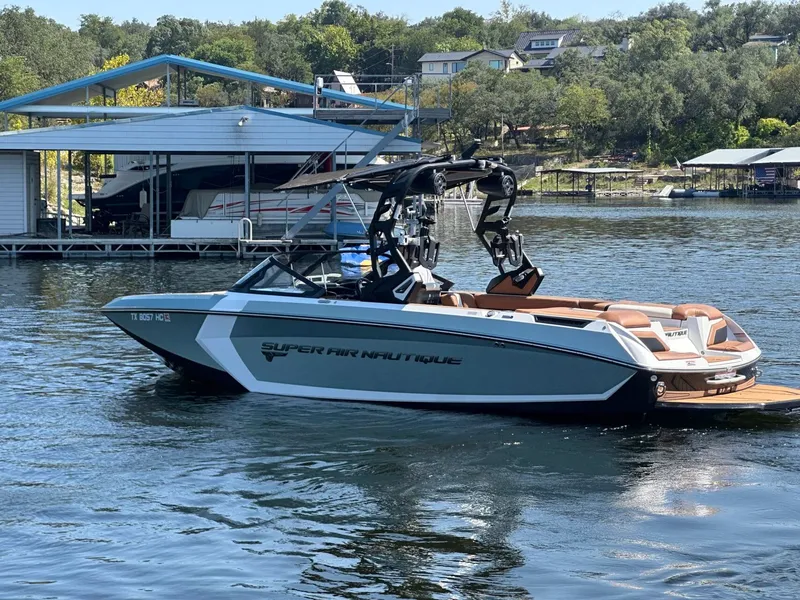 Slide: The Image of Nautique G25 2020 - 3