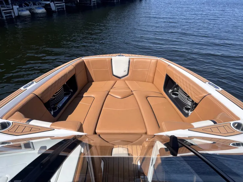 Slide: The Image of Nautique G25 2020 - 32