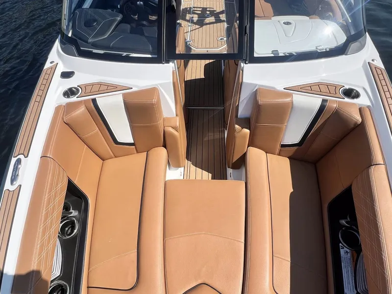 Slide: The Image of Nautique G25 2020 - 33