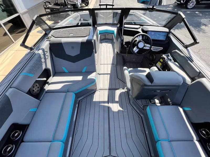 Slide: The Image of Nautique Super Air Nautique GS20 2025 - 14
