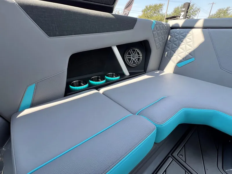 Slide: The Image of Nautique Super Air Nautique GS20 2025 - 20