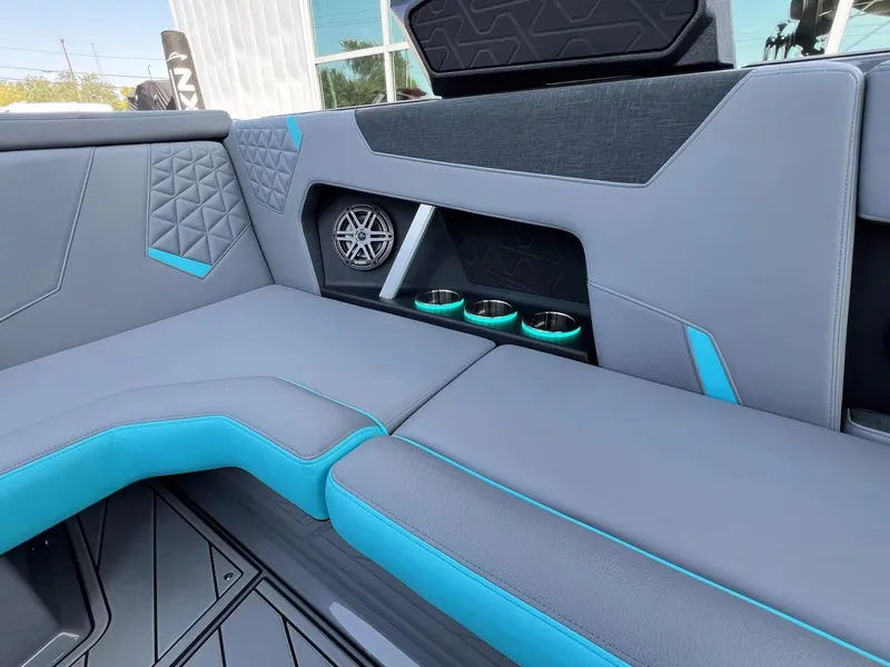 Slide: The Image of Nautique Super Air Nautique GS20 2025 - 21