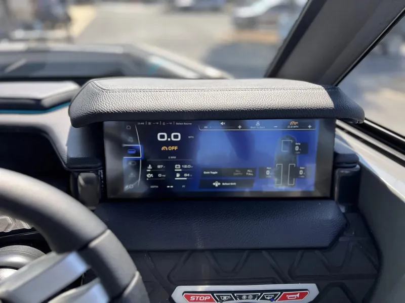 Slide: The Image of Nautique Super Air Nautique GS20 2025 - 27