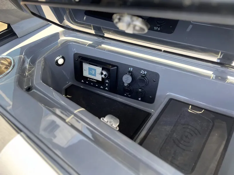 Slide: The Image of Nautique Super Air Nautique GS20 2025 - 31