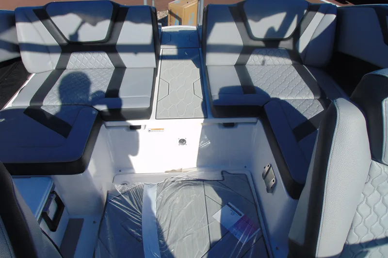 Slide: The Image of 2026 Yamaha Boats 222XD interior seating with modern design and comfortable upholstery. - 15