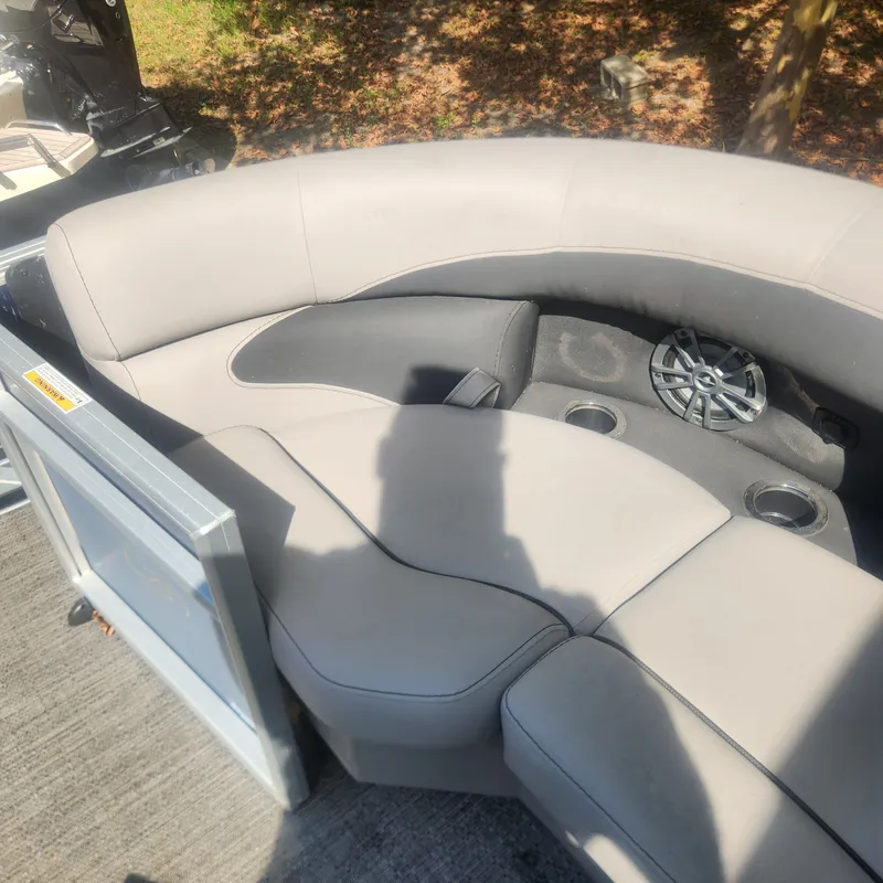 Slide: The Image of 2025 Barletta ARIA 22UC pontoon boat on trailer. - 10