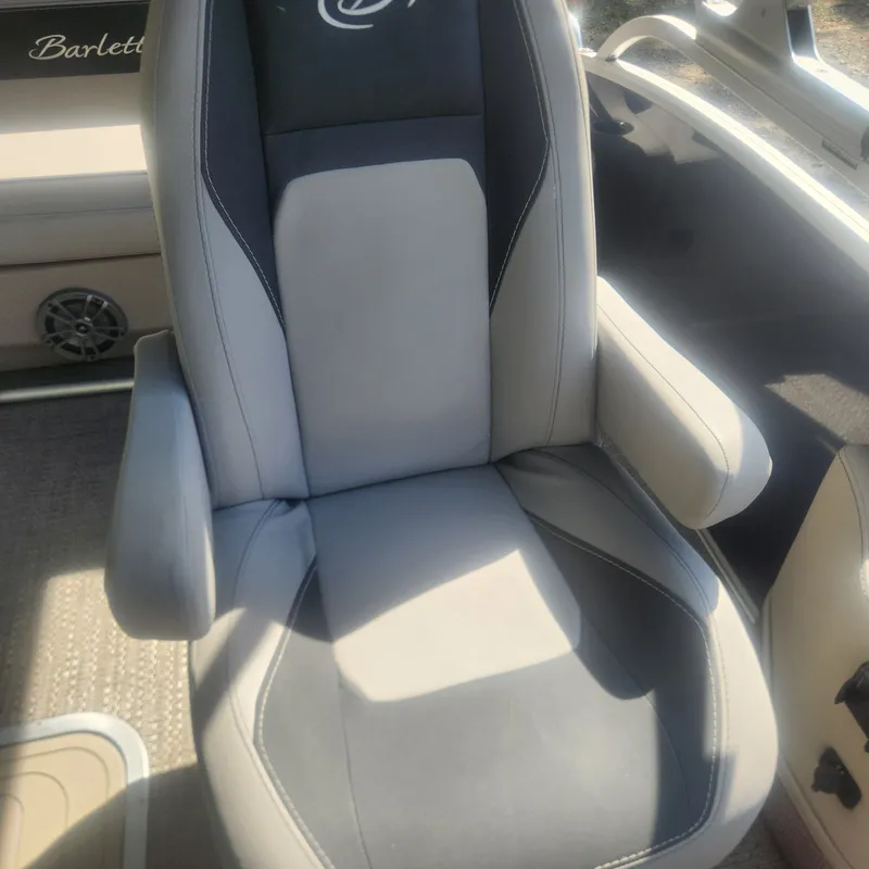 Slide: The Image of 2025 Barletta ARIA 22UC pontoon boat on trailer. - 5