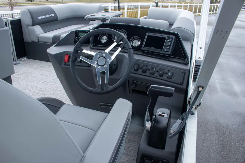 Slide: The Image of Bennington 20 SL 2026 - 16