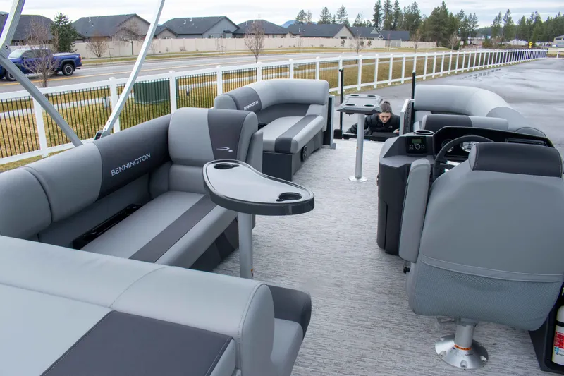 Slide: The Image of Bennington 20 SL 2026 - 17