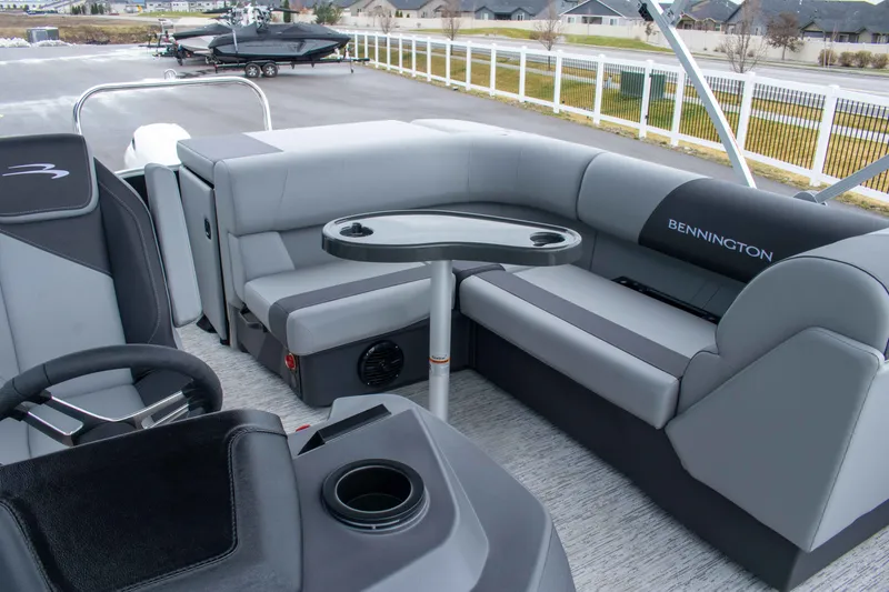 Slide: The Image of Bennington 20 SL 2026 - 18