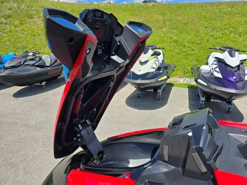 Slide: The Image of 2026 Yamaha Waverunner VX Deluxe with open storage compartment. - 19