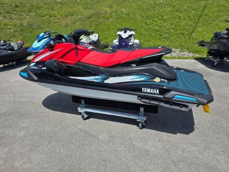 Slide: The Image of Yamaha Waverunner VX Deluxe w/ Audio 2026 - 40