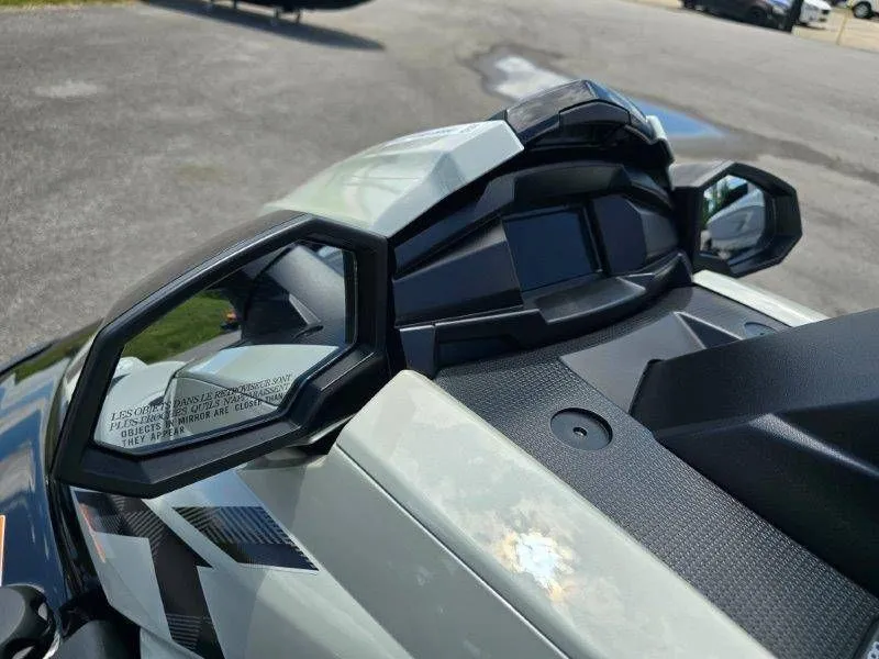 Slide: The Image of 2026 Yamaha Waverunner VX Cruiser HO with Audio, close-up of dashboard. - 19