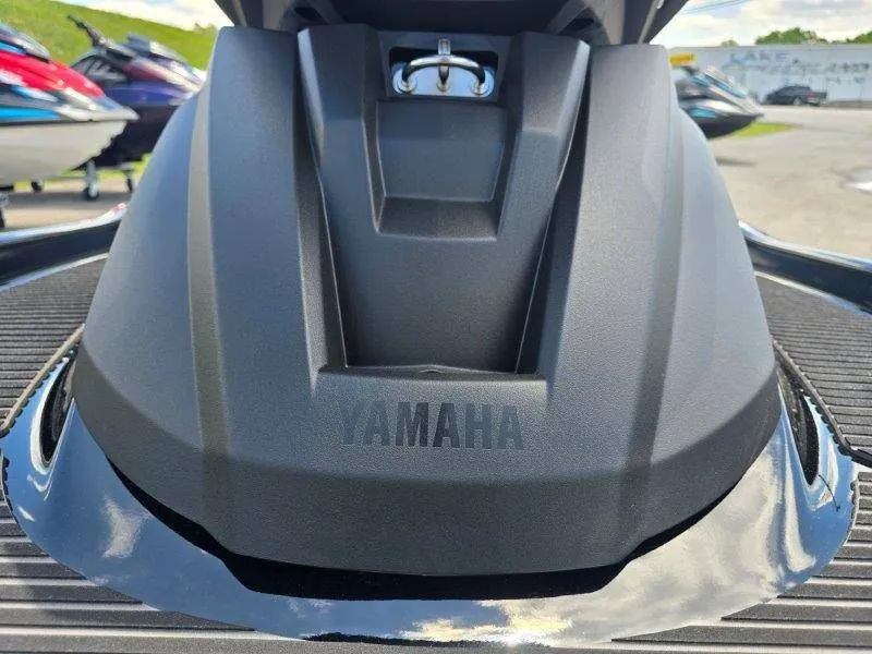 Slide: The Image of 2026 Yamaha Waverunner VX Cruiser HO with Audio, close-up view. - 21