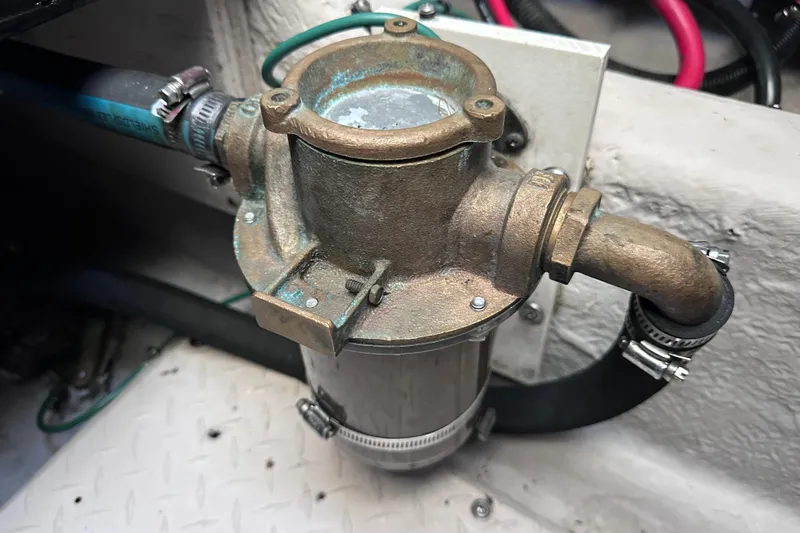 Slide: The Image of Electrical panel of a 2005 Sea Ray 48 Sundancer boat with fire extinguisher. - 47