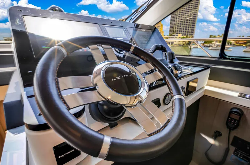 Slide: The Image of Azimut Fly 60 2022 - 76