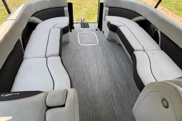 Slide: The Image of Interior of 2022 Barletta CORSA 25UC pontoon boat with spacious seating. - 8