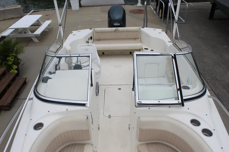 Slide: The Image of Scout 205 Dorado 2005 - 21