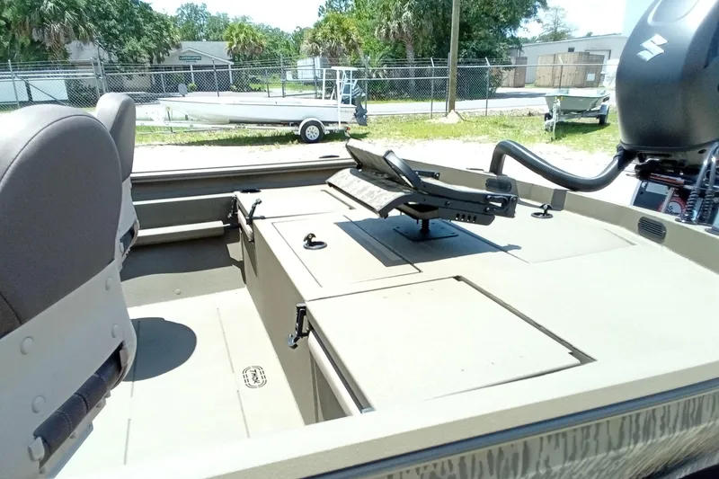 Slide: The Image of Interior of 2026 Thor 1900 Lake Hammer SC boat with seating and control panel. - 34