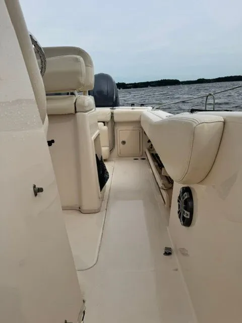 Slide: The Image of Grady-White Fisherman 257 2021 - 10