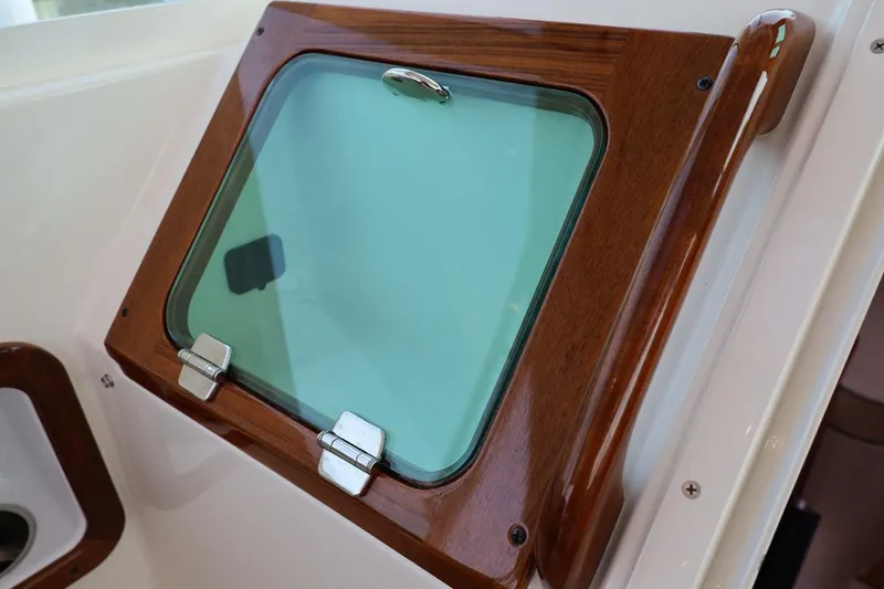 Slide: The Image of Glovebox - 10