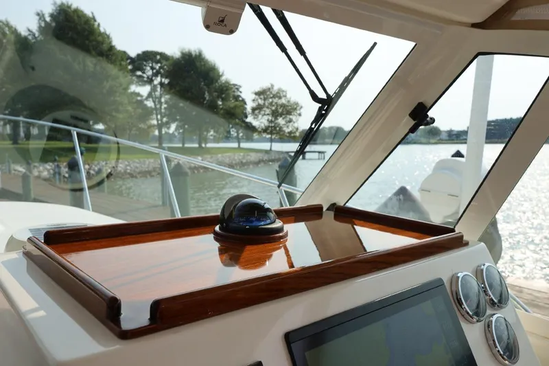 Slide: The Image of Custom Lower-height Helm - 14