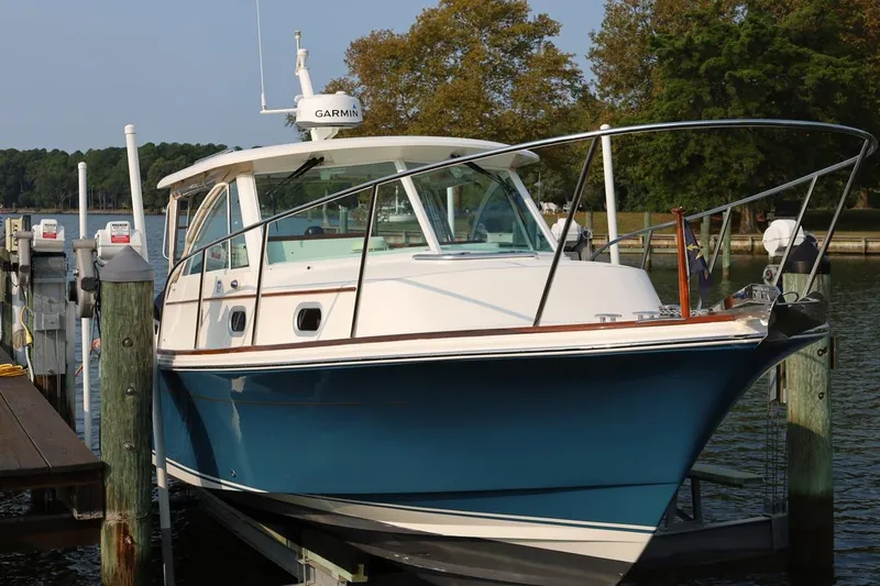 Slide: The Image of Bow on Lift - 24