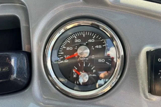 Slide: The Image of Speedometer and fuel gauge of 2023 Sun Tracker Party Barge 22 DLX. - 4
