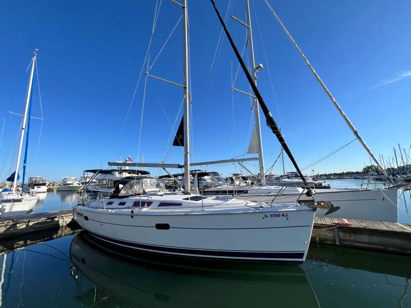 The Image of Hunter Hunter 36 2004 - 0