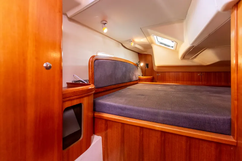 Slide: The Image of Hunter Hunter 36 2004 - 48