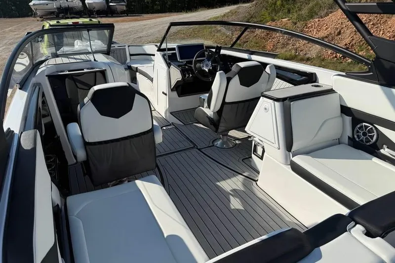 Slide: The Image of 2026 Yamaha Boats 252S interior with modern seating and sleek design. - 5