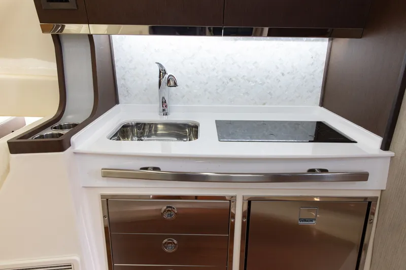 Slide: The Image of Grady-White Canyon 456 2024 - 28