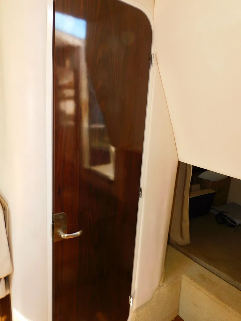 Slide: The Image of Sea Ray Sundancer 310 2015 - 47