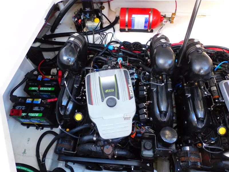 Slide: The Image of Sea Ray Sundancer 310 2015 - 59