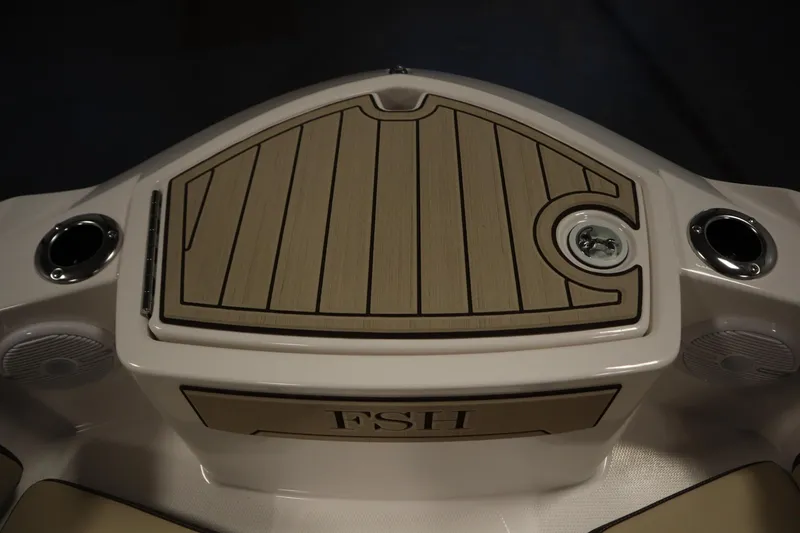 Slide: The Image of 2026 Yamaha Boats 222 FSH Sport bow with sleek deck and cup holders. - 11