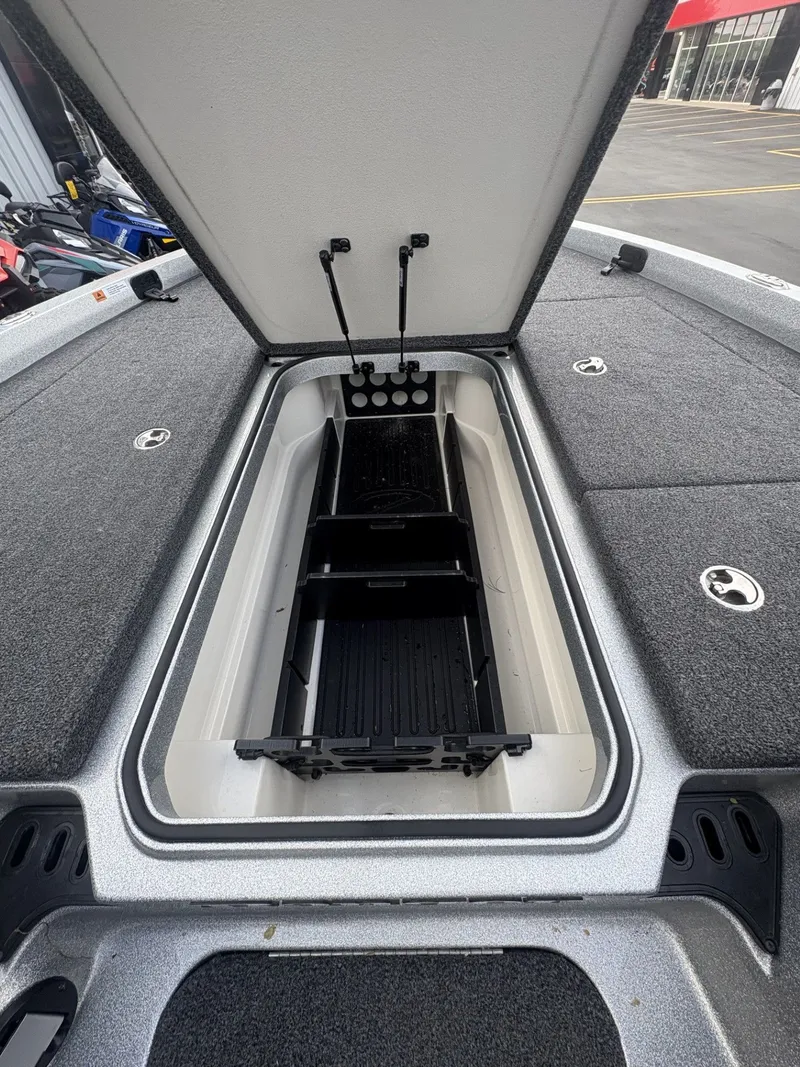 Slide: The Image of Ranger Z519 2020 - 19