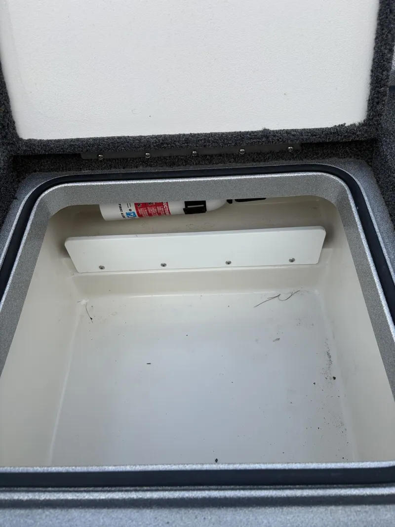 Slide: The Image of Ranger Z519 2020 - 25