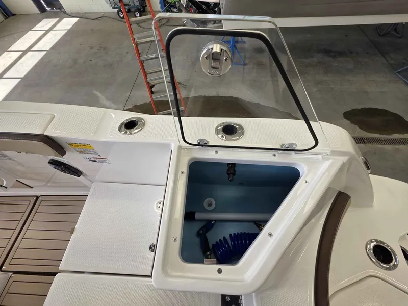 Slide: The Image of Yamaha 222 FSH Sport E 2026 - 13